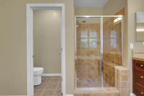 Bath - 1668 Abilene Cir, Rocklin, CA 95765 photo 3 of 9