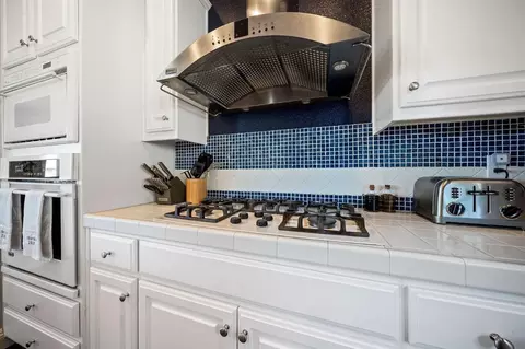 Kitchen - 175 Athena Dr, Copperopolis, CA 95228 photo 3 of 8
