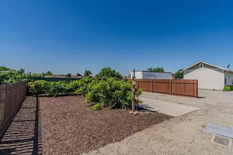 Exterior - 1941 N Main St, Manteca, CA 95336 photo 18 of 29