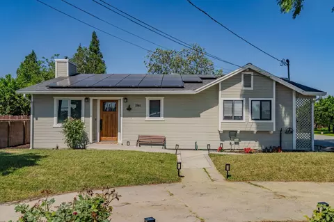 Exterior - 1941 N Main St, Manteca, CA 95336 photo 2 of 29