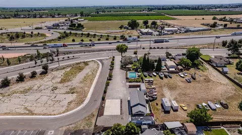 1941 N Main St, Manteca, CA 95336