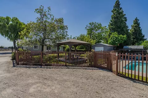 Exterior - 1941 N Main St, Manteca, CA 95336 photo 20 of 29