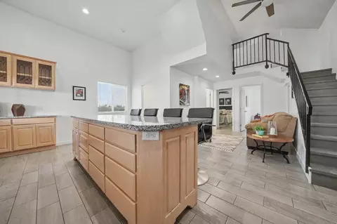 Entry Way - 1941 N Main St, Manteca, CA 95336 photo 2 of 4