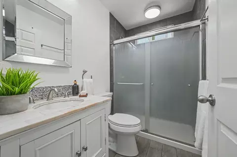 Bath - 1941 N Main St, Manteca, CA 95336 photo 6 of 8