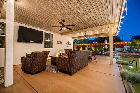 Exterior - 503 Franklin Ln, Ripon, CA 95366 photo 10 of 11