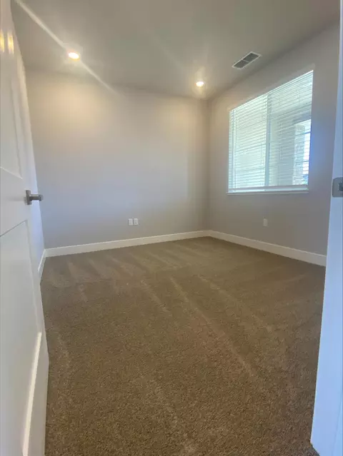 Bedroom - 1265 Mccabe Cir, Galt, CA 95632 photo 2 of 4