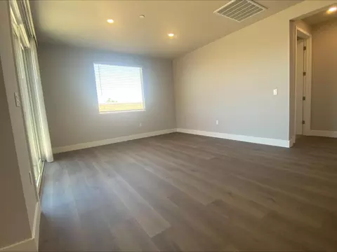 Living - 1265 Mccabe Cir, Galt, CA 95632 photo 3 of 3