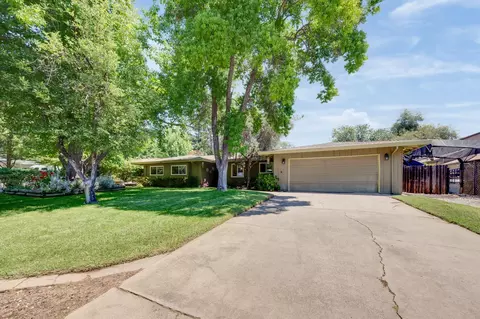 5765 Hoffman Ln, Fair Oaks, CA 95628