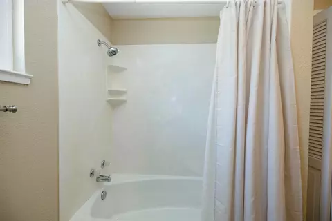 Bath - 3129 Otis, Modesto, CA 95350 photo 4 of 4