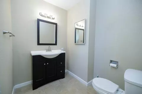 Bath - 3129 Otis, Modesto, CA 95350 photo 2 of 4