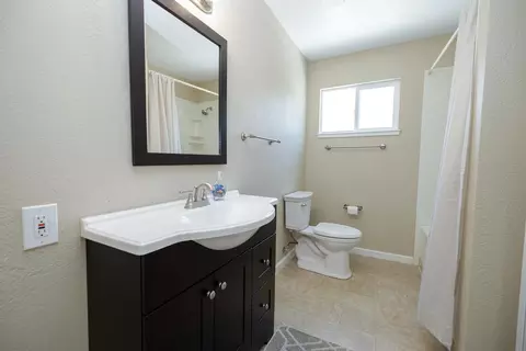 Bath - 3129 Otis, Modesto, CA 95350 photo 3 of 4