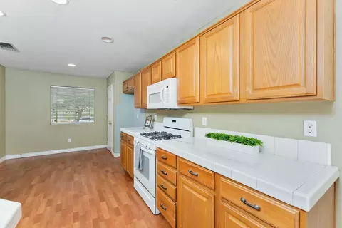 Kitchen - 4326 Castleton Cir, Mather, CA 95655 photo 2 of 4