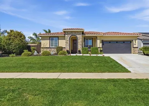 2032 Coffee Creek Way, Plumas Lake, CA 95961