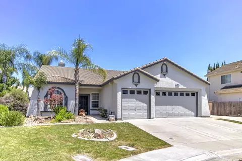 9827 Brinzino Ct, Elk Grove, CA 95757