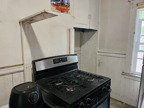 1804 S St, Sacramento, CA 95811