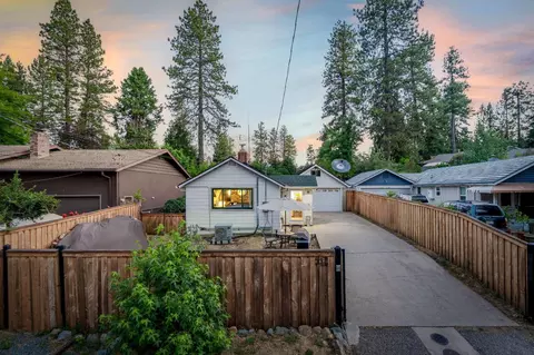 134 Empire St, Grass Valley, CA 95945