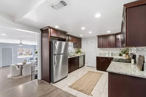 1457 Shirley Dr, Sacramento, CA 95822