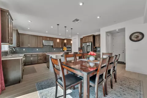 Dining - 3534 Quartz Mill Ct, Folsom, CA 95630 photo 2 of 2