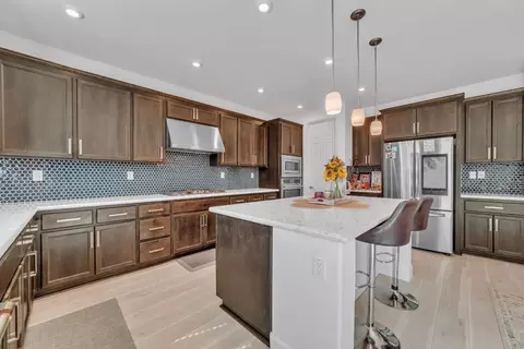Kitchen - 3534 Quartz Mill Ct, Folsom, CA 95630 photo 2 of 5