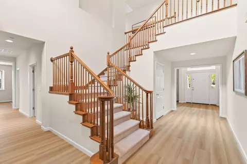 Entry Way - 2408 Victor Ct, Tracy, CA 95304 photo 4 of 6