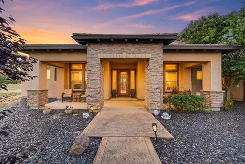 6141 W 4th St, Rio Linda, CA 95673