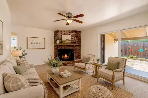 Living - 3712 E Orangeburg Ave, Modesto, CA 95355 photo 2 of 6