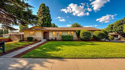 Exterior - 3712 E Orangeburg Ave, Modesto, CA 95355 photo 2 of 11