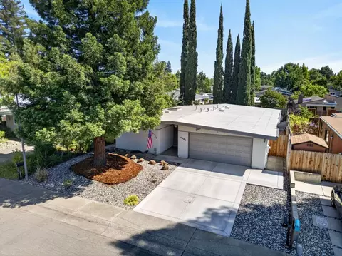 View/Area - 4952 Clear Cir, Carmichael, CA 95608 photo 1 of 6