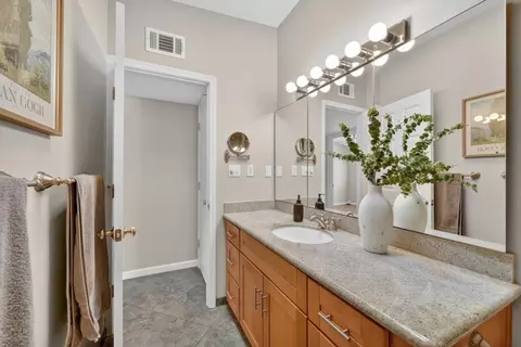 Bath - 4952 Clear Cir, Carmichael, CA 95608 photo 4 of 5