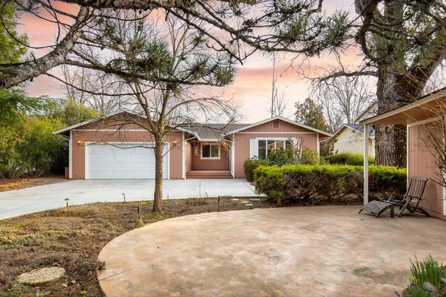18313 Lake Forest Dr, Penn Valley, CA 95946