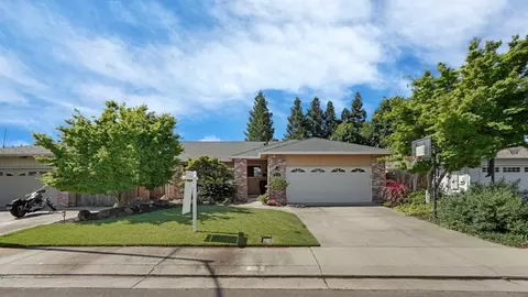 2536 Bayberry Dr, Lodi, CA 95242