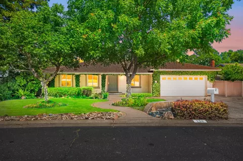 134 Canyon Rim Dr, Folsom, CA 95630