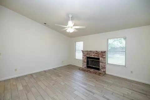 Living - 4423 Capurso Dr, Turlock, CA 95382 photo 6 of 7