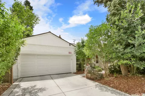 910 Pennsylvania Pl, Davis, CA 95616