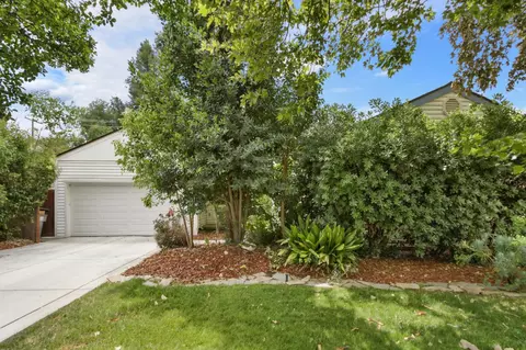 Exterior - 910 Pennsylvania Pl, Davis, CA 95616 photo 9 of 9
