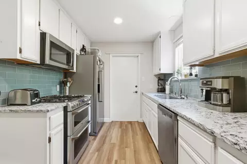 Kitchen - 910 Pennsylvania Pl, Davis, CA 95616 photo 1 of 4