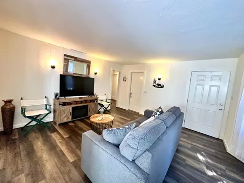 Living - 1677 2nd St, Arnold, CA 95223 photo 3 of 4