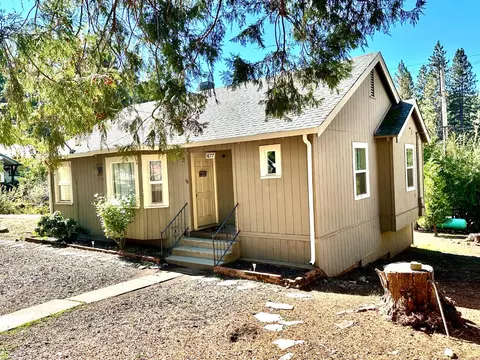 Exterior - 1677 2nd St, Arnold, CA 95223 photo 3 of 10