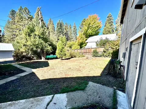Exterior - 1677 2nd St, Arnold, CA 95223 photo 8 of 10