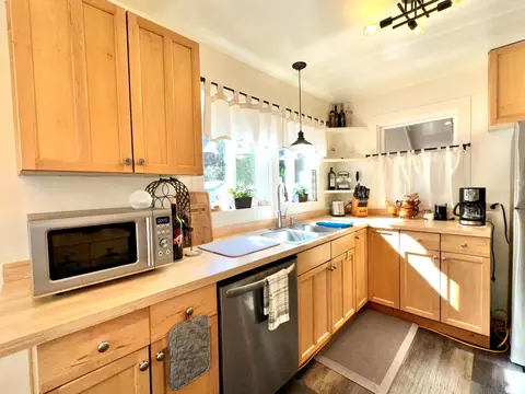 Kitchen - 1677 2nd St, Arnold, CA 95223 photo 3 of 3