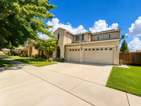 1322 Teal Hollow Dr, Yuba City, CA 95993