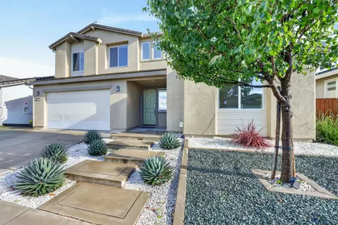 5048 Moonraker Ln, Roseville, CA 95747