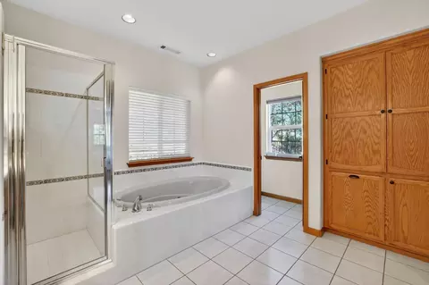 Bath - 3291 Texas Hill Rd, Placerville, CA 95667 photo 4 of 6