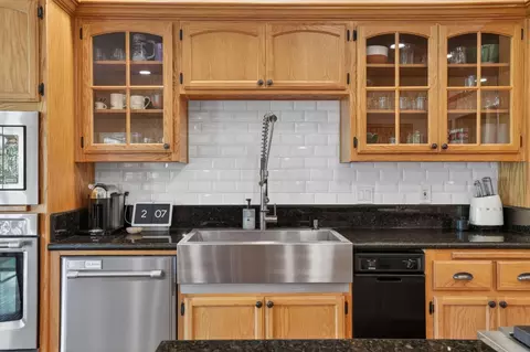 Kitchen - 3291 Texas Hill Rd, Placerville, CA 95667 photo 5 of 9
