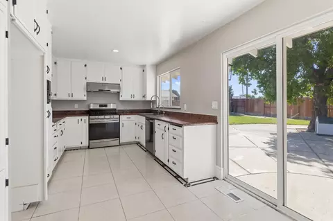 Kitchen - 1408 Wallin Way, Modesto, CA 95351 photo 1 of 2