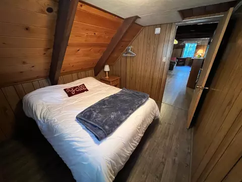 Bedroom - 2266 Fairway Dr, Arnold, CA 95223 photo 5 of 9