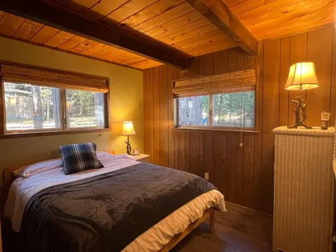 Bedroom - 2266 Fairway Dr, Arnold, CA 95223 photo 4 of 9