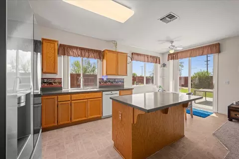 Kitchen - 753 Egret Dr, Williams, CA 95987 photo 4 of 8
