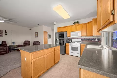 Kitchen - 753 Egret Dr, Williams, CA 95987 photo 8 of 8