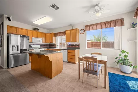 Kitchen - 753 Egret Dr, Williams, CA 95987 photo 2 of 8